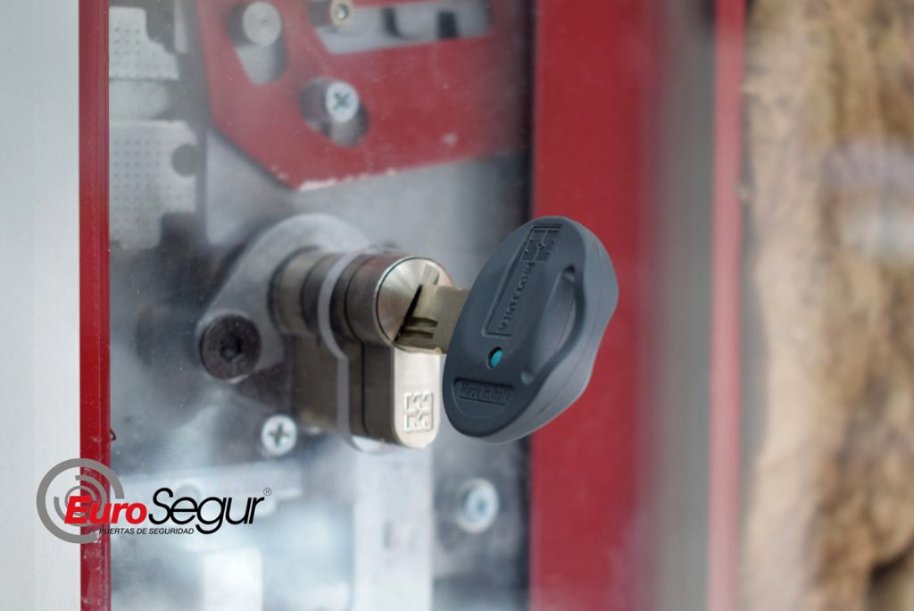 keypowerhome quienesosmos-puertas-blindadas2